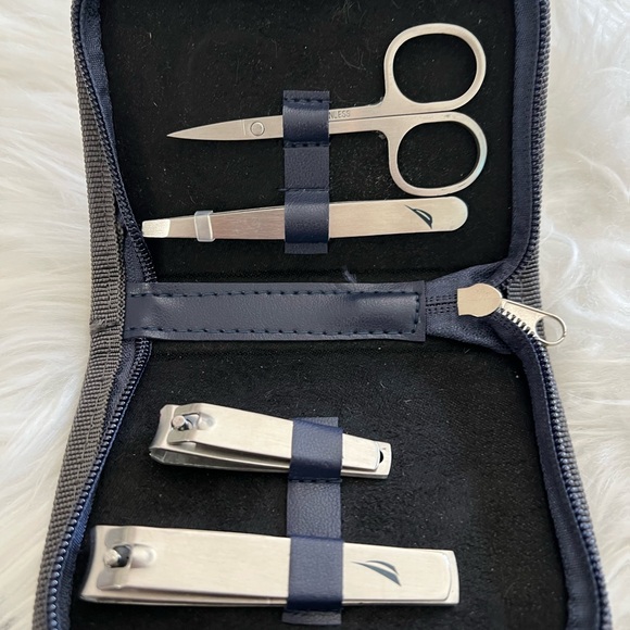 Nautica Other - Nautica Men’s Grooming Kit NWOT
